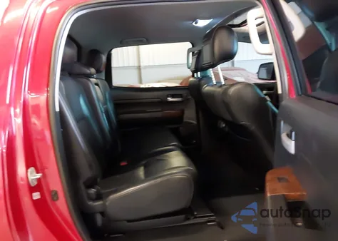 2013 Toyota Tundra Platinum 5.7L V8 z USA, uszkodzony, nr VIN 5TFHW5F18DX319464